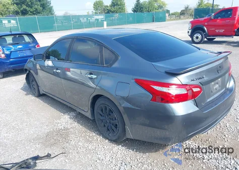 2016 Nissan Altima 2.5/S/Sv/Sl/Sr z USA, uszkodzony, nr VIN 1N4AL3AP7GC203068